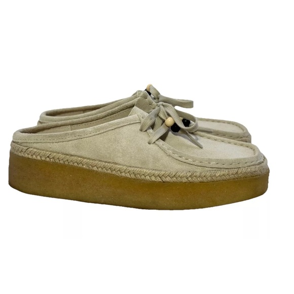 Clarks Wallabees Womens Platform Mule Suede Shoe Size 8 Cream Lace Up Bead Boho - Picture 2 of 16